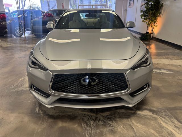 2017 INFINITI Q60 Sport