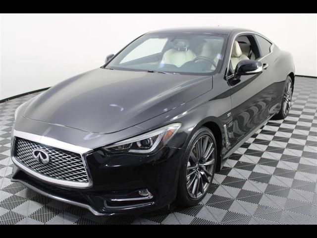 2017 INFINITI Q60 Sport