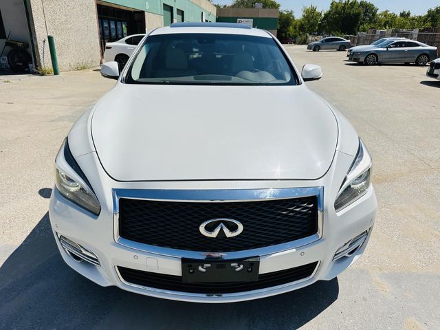 2017 INFINITI Q70 3.7