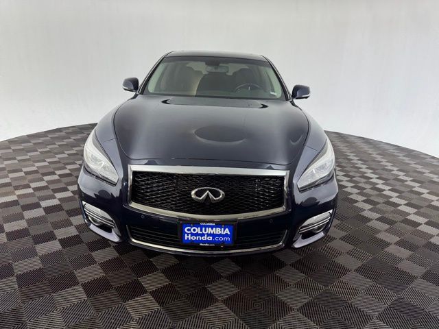 2017 INFINITI Q70 3.7