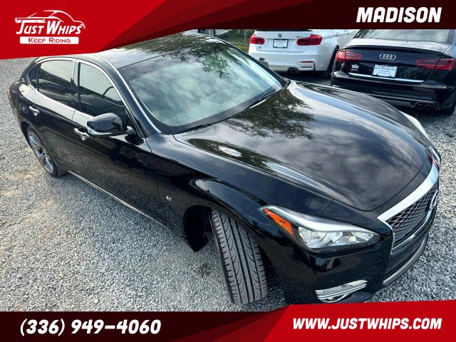 2017 INFINITI Q70L 3.7