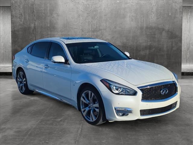 2017 INFINITI Q70L 3.7