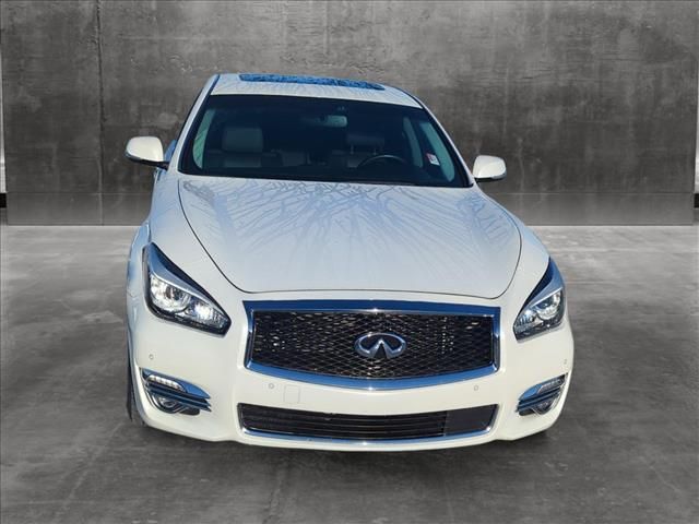 2017 INFINITI Q70L 3.7