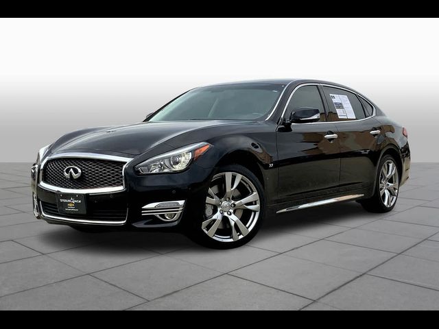 2017 INFINITI Q70L 3.7