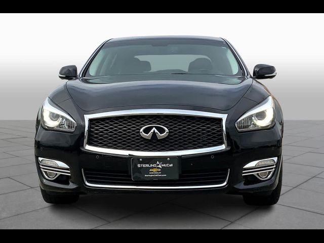 2017 INFINITI Q70L 3.7