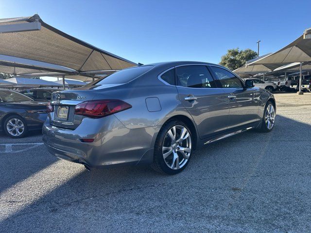 2017 INFINITI Q70L 3.7