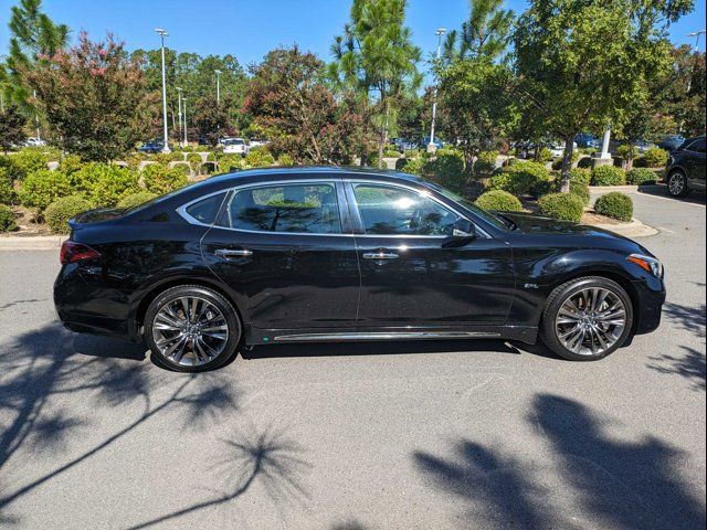 2017 INFINITI Q70L 3.7