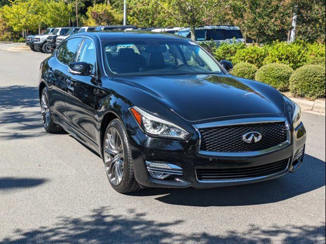 2017 INFINITI Q70L 3.7