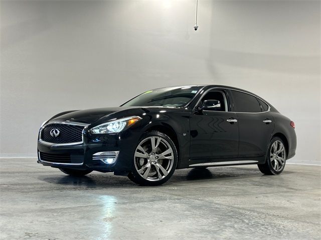 2017 INFINITI Q70L 3.7