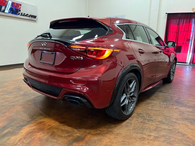 2017 INFINITI QX30 Sport