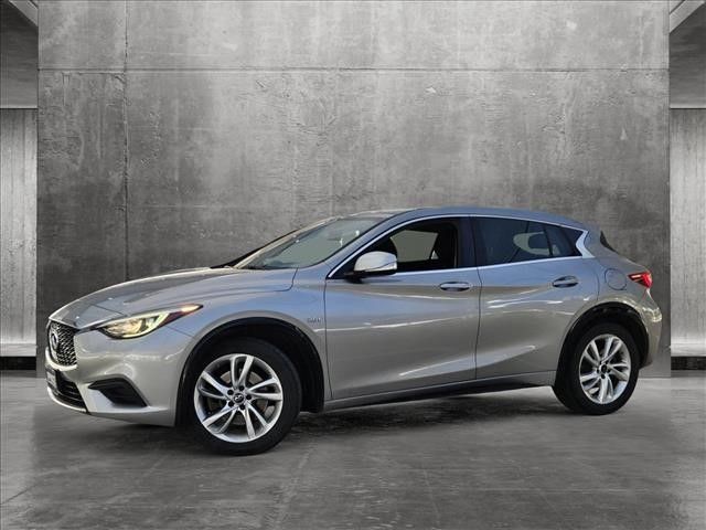 2017 INFINITI QX30 Base