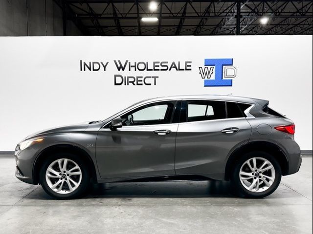 2017 INFINITI QX30 Base