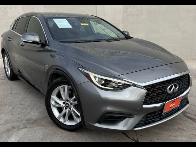 2017 INFINITI QX30 Base