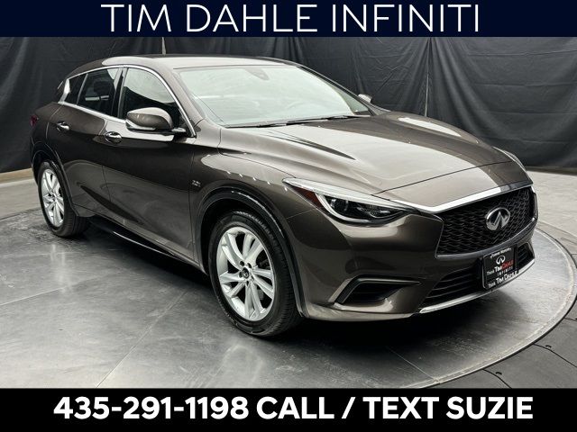 2017 INFINITI QX30 Base