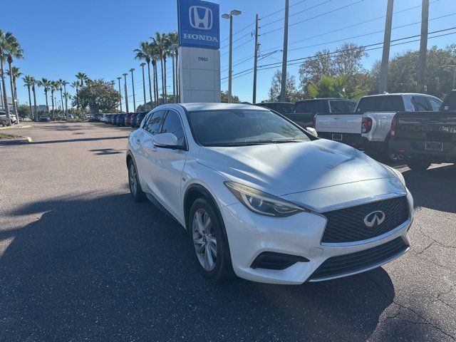 2017 INFINITI QX30 Base