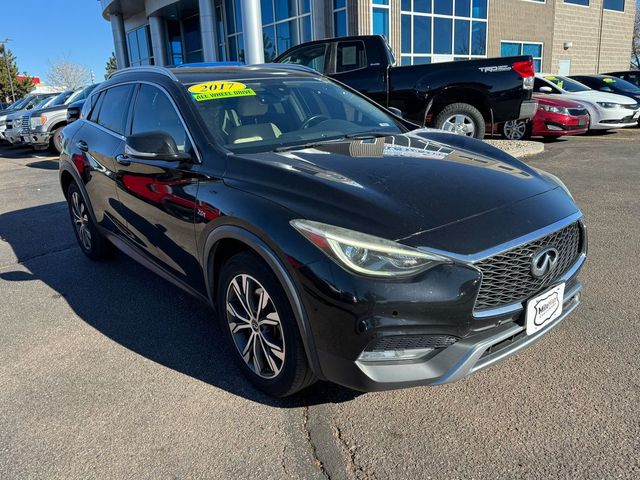 2017 INFINITI QX30 Premium