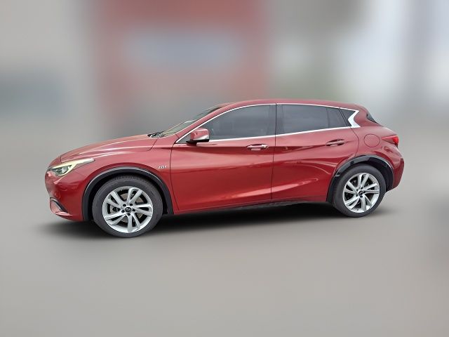 2017 INFINITI QX30 Luxury