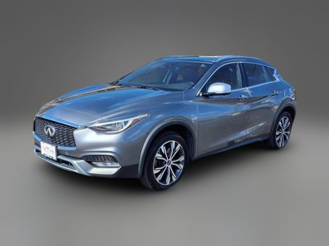 2017 INFINITI QX30 Luxury