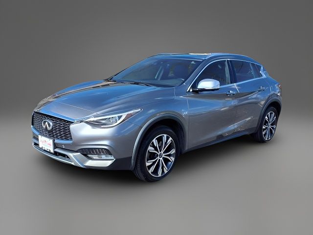 2017 INFINITI QX30 Luxury