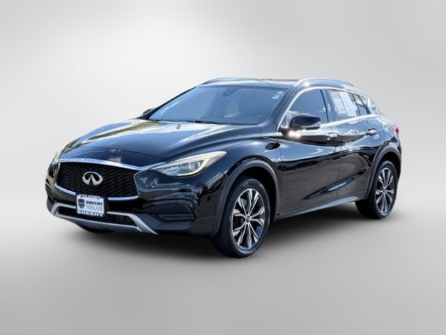 2017 INFINITI QX30 Luxury
