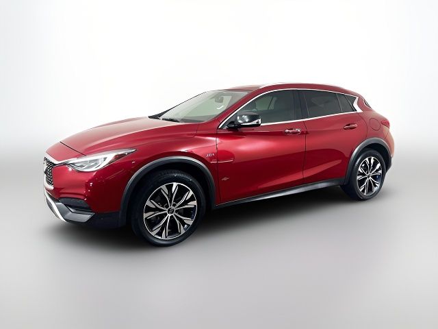 2017 INFINITI QX30 Luxury