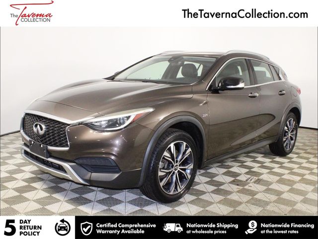 2017 INFINITI QX30 Luxury