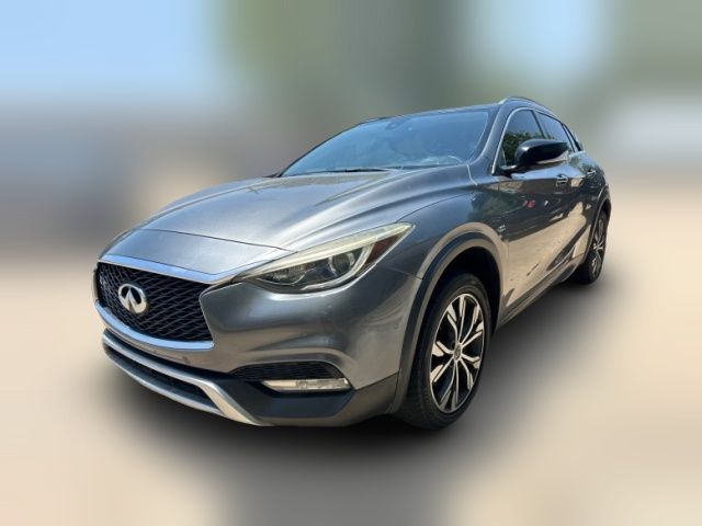 2017 INFINITI QX30 Premium