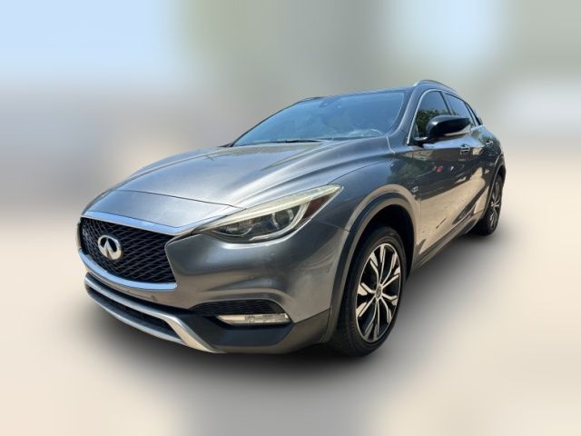 2017 INFINITI QX30 Premium