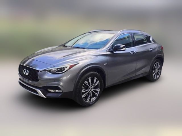 2017 INFINITI QX30 Premium