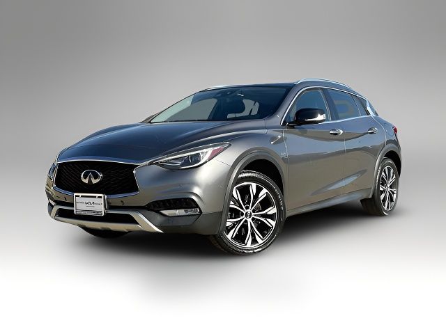 2017 INFINITI QX30 Premium