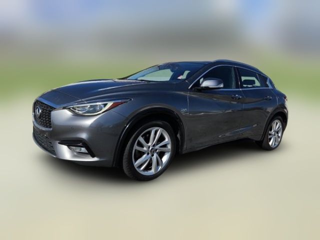 2017 INFINITI QX30 Premium