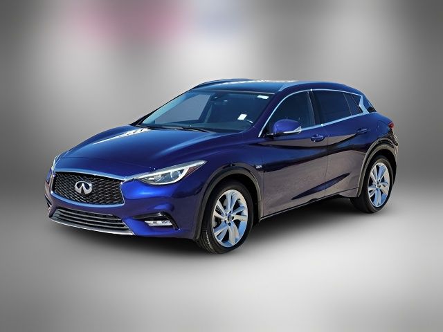 2017 INFINITI QX30 Premium