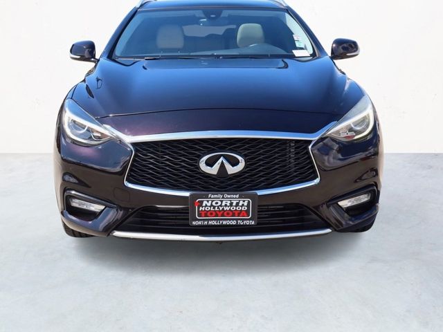 2017 INFINITI QX30 Premium