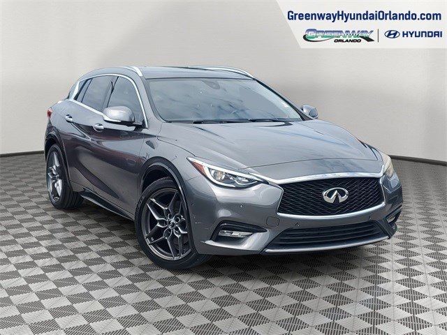 2017 INFINITI QX30 Premium