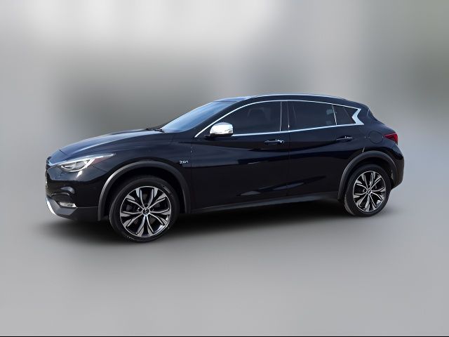 2017 INFINITI QX30 Premium