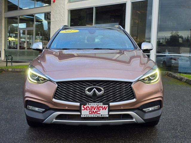 2017 INFINITI QX30 Premium