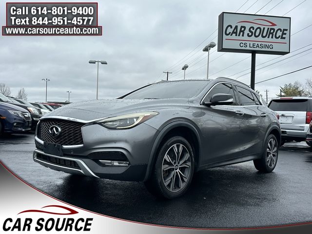 2017 INFINITI QX30 Premium