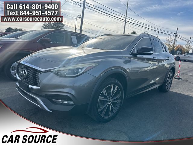 2017 INFINITI QX30 Premium