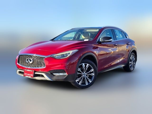 2017 INFINITI QX30 Premium