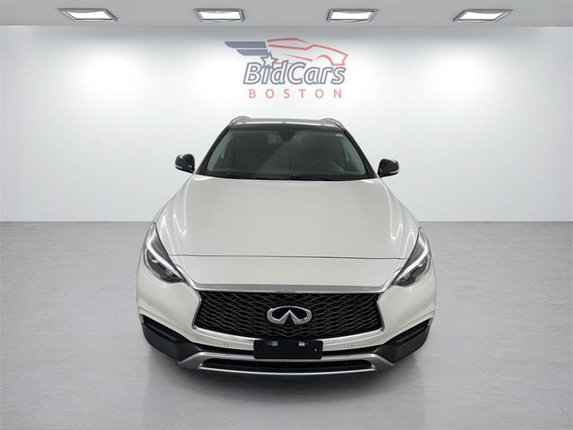 2017 INFINITI QX30 Premium