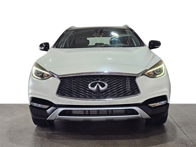 2017 INFINITI QX30 Premium