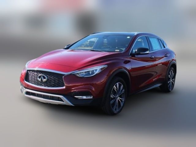 2017 INFINITI QX30 Premium