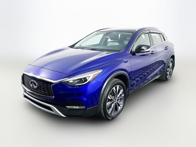 2017 INFINITI QX30 Premium