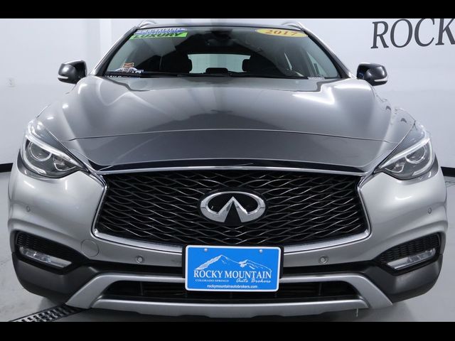 2017 INFINITI QX30 Premium