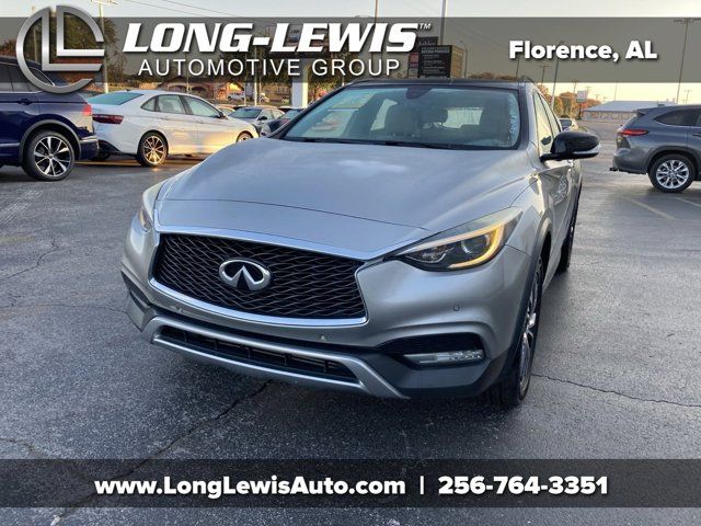 2017 INFINITI QX30 Premium