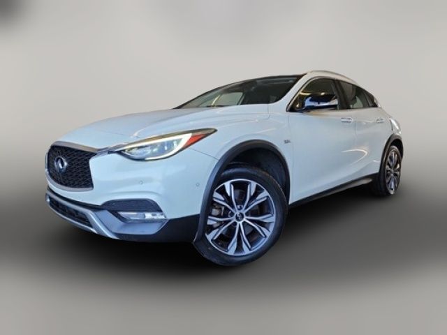 2017 INFINITI QX30 Premium