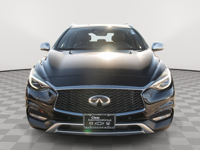 2017 INFINITI QX30 Premium