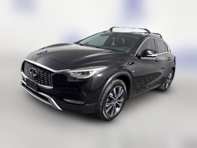 2017 INFINITI QX30 Premium