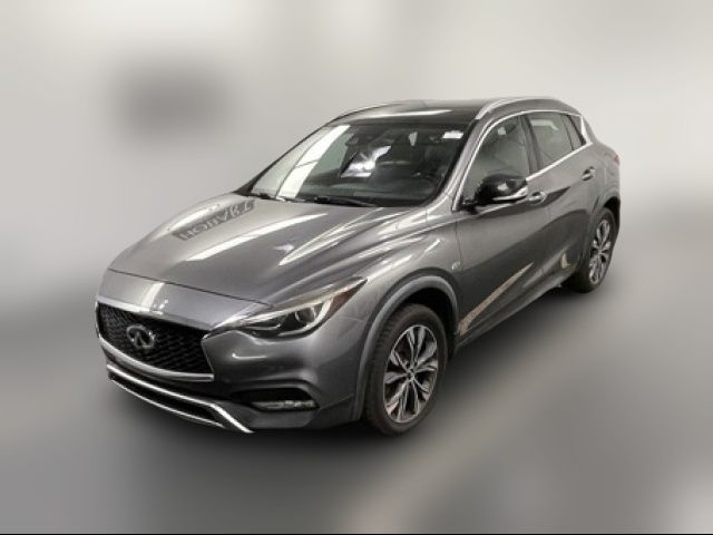 2017 INFINITI QX30 Premium