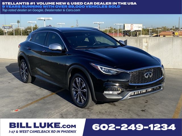 2017 INFINITI QX30 Premium